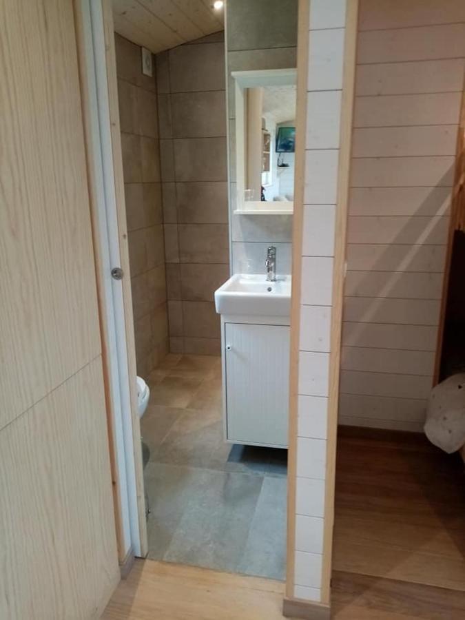 La Roulotte Julyana Villa Vielsalm Bagian luar foto